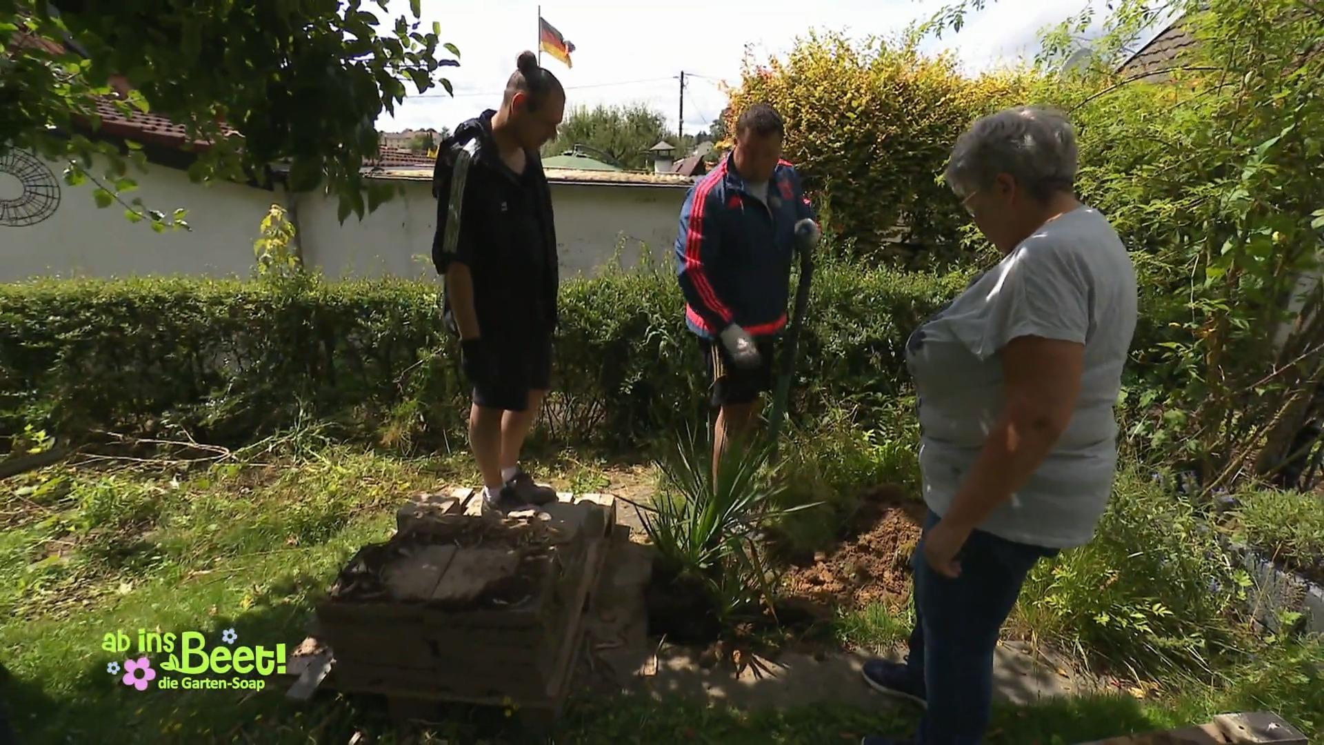 Familienprojekt unter der Pergola
