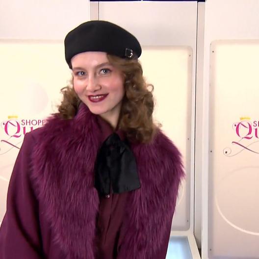 Mit diesem Look setzt Luisa bei der „Shopping Queen“ in Hannover ein beerenstarkes Fashion-Statement
