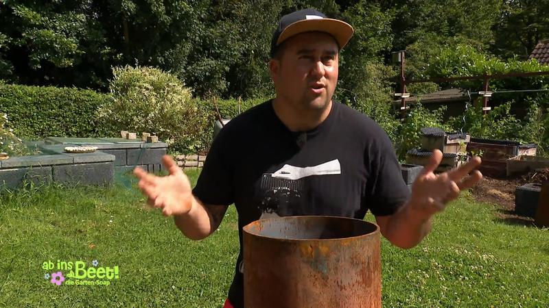 Marco und Martin werkeln im Garten
