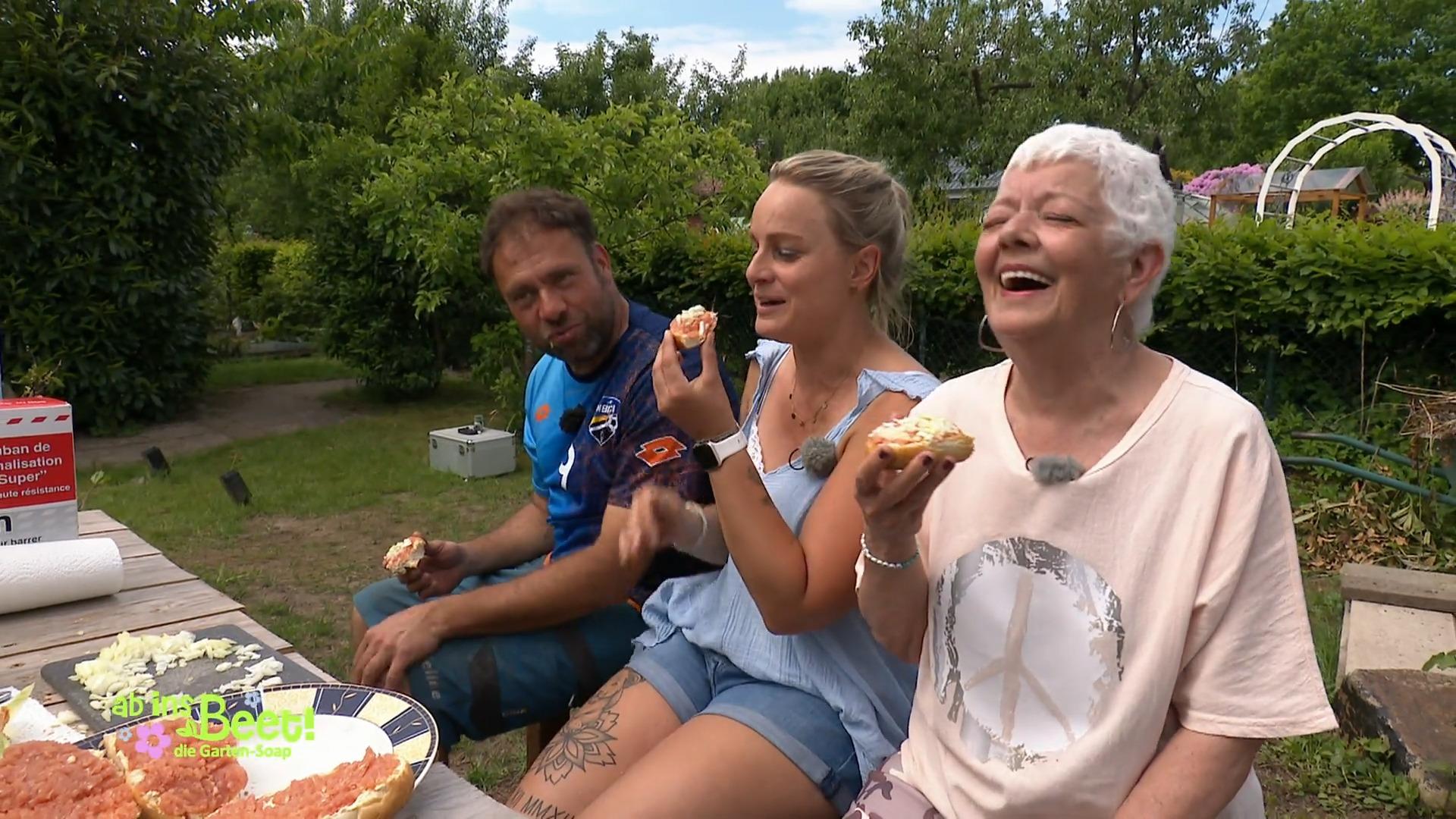 Claus, Nici und Conni denken an Ralle