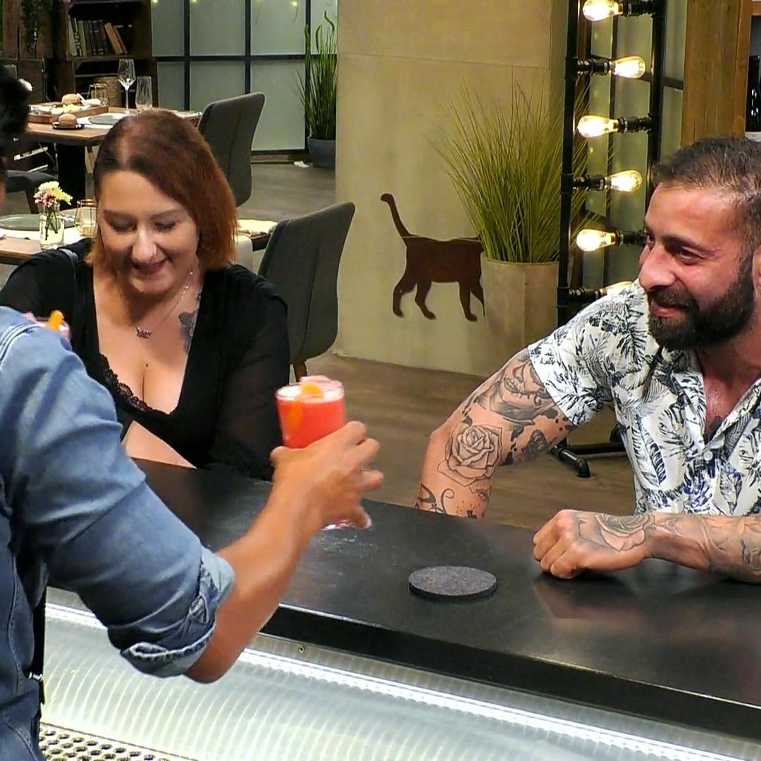 Jasmina sucht einen "Bär"