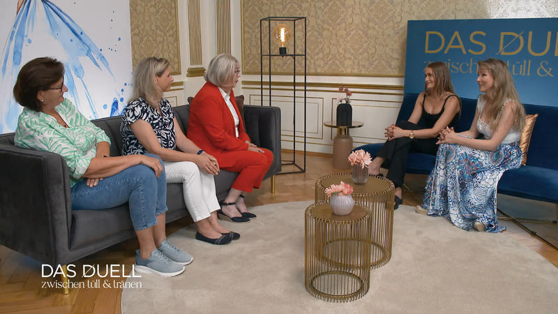 Roswitha möchte es elegant und unbedingt Ärmel