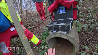 Dramatische Rettung aus dem Abflussrohr