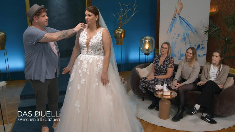 Braut Andrea braucht eine Ärmeloption