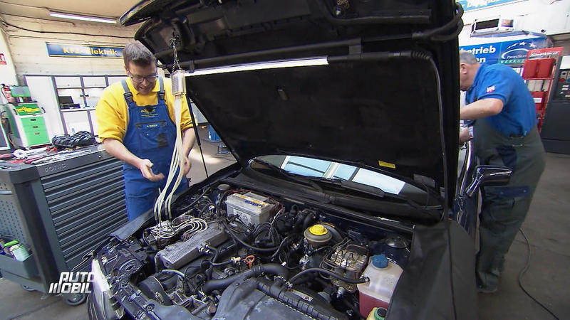 Der Audi hat immensen Kraftstoffmangel