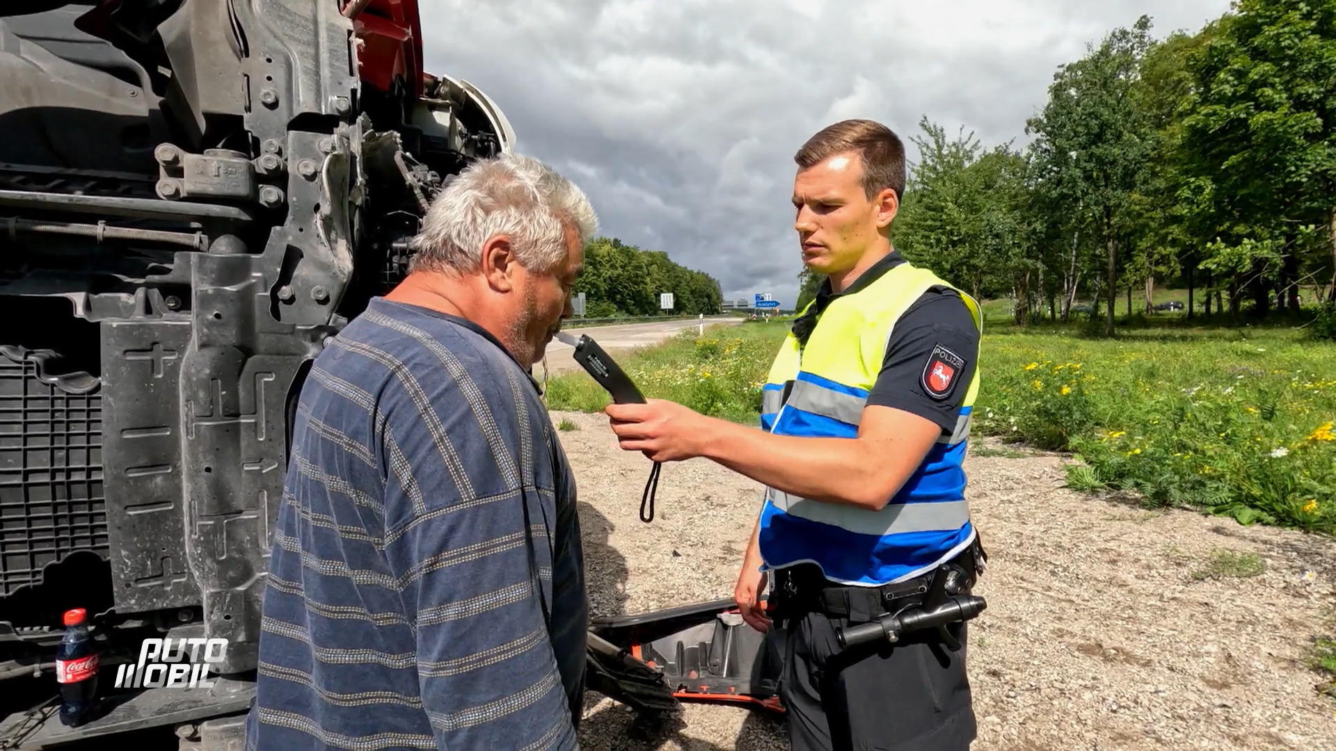 Wie ist der LKW umgekippt? – Polizei auf Spurensuche