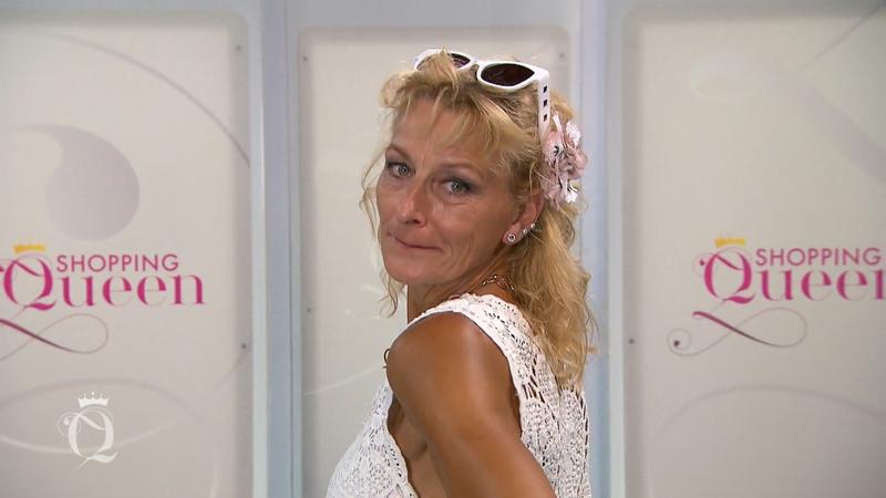 Sonja zeigt ihren Look zum Motto "Ganz in Weiß"