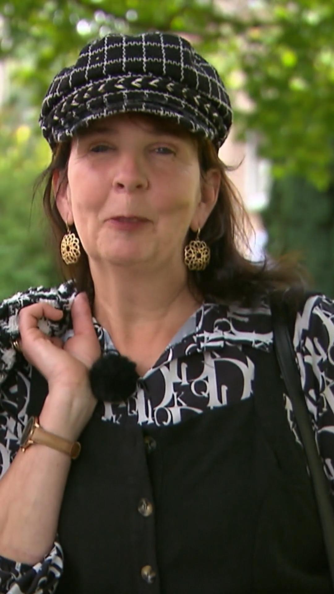 Sandra bringt Verkaufserfahrung und Hüteliebe mit