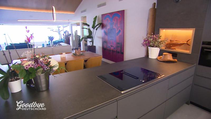 Tanja will an der Costa Blanca ihren größten Deal landen