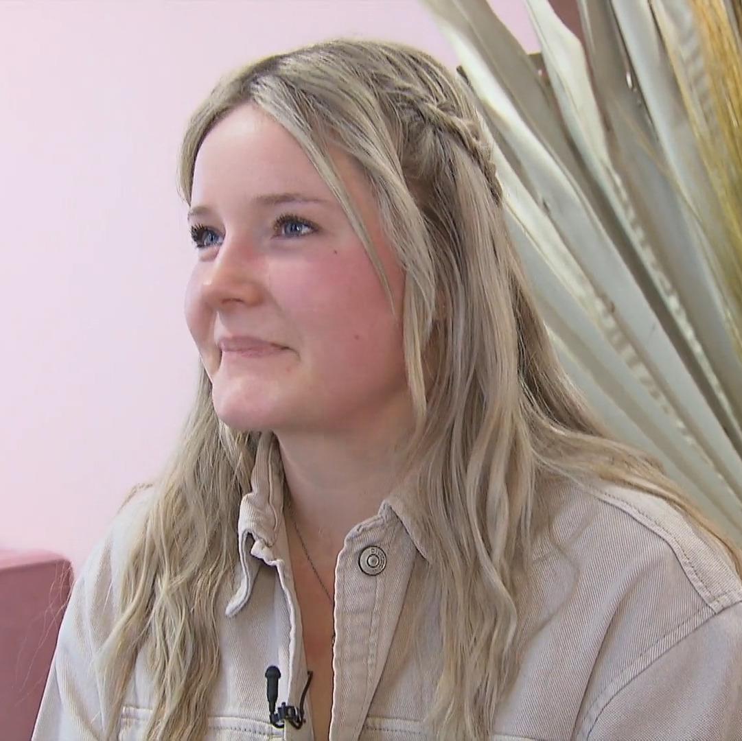 Jenny sucht ein Kleid mit "Wow-Effekt"