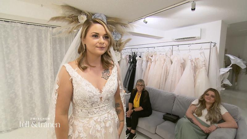 Kann Kleid Nummer drei Sophias Herz erobern?
