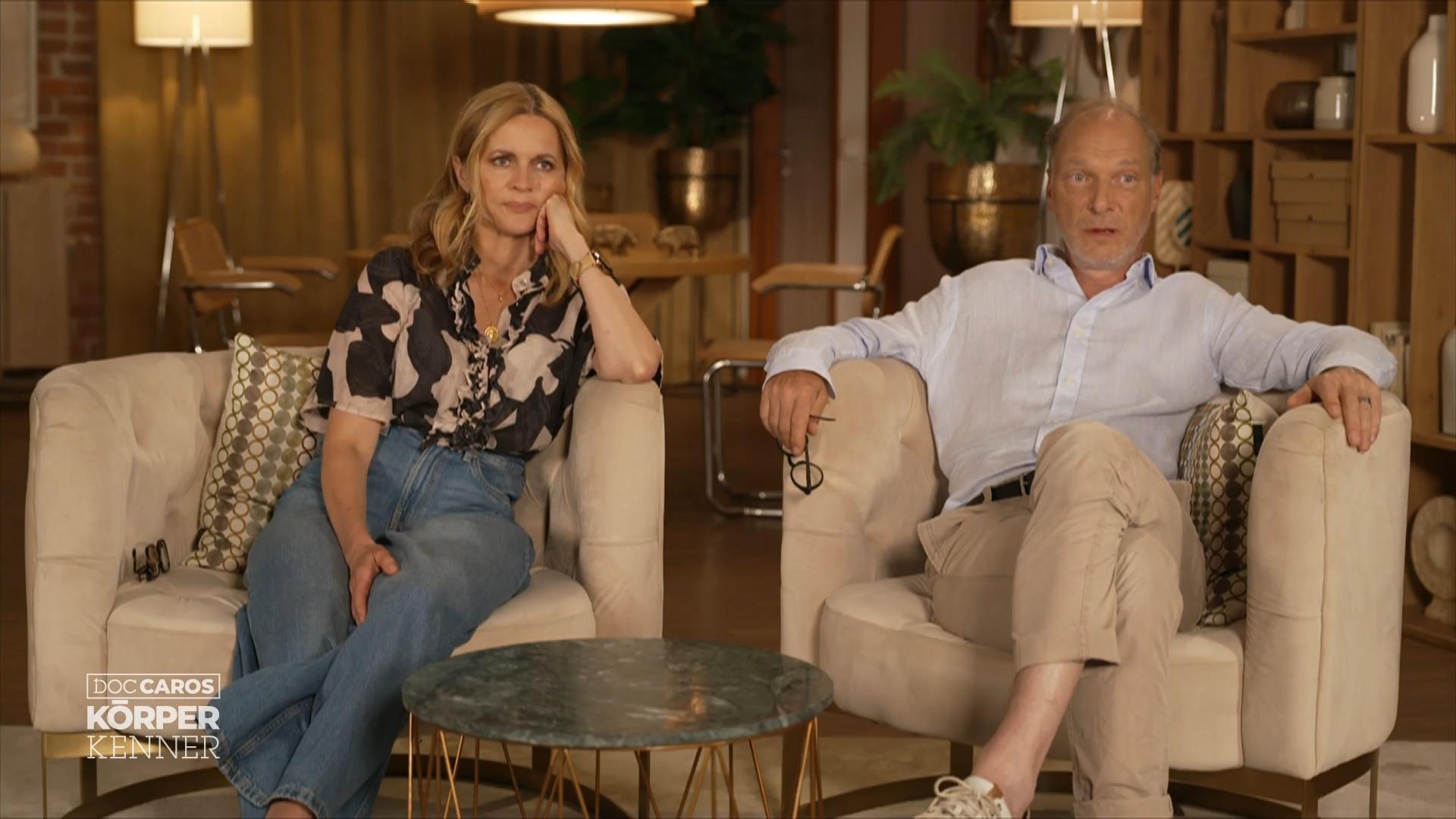 Promis diskutieren über die Wunderspritze