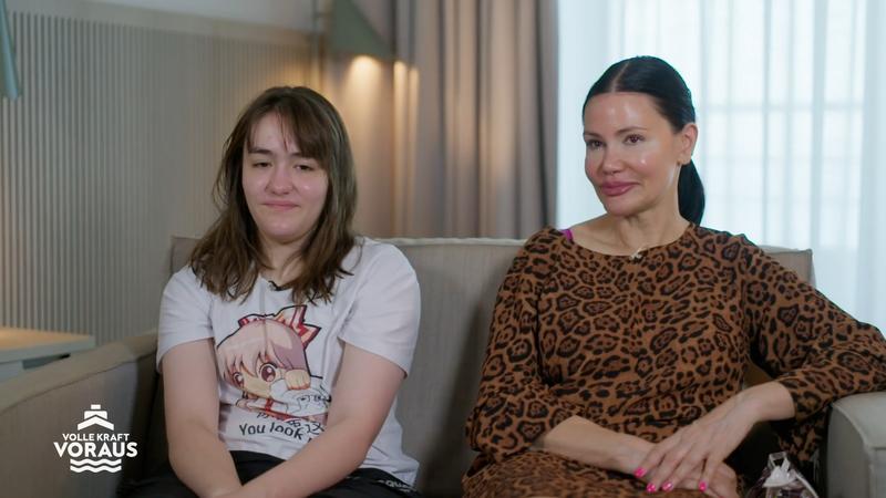 Djamila Rowe und Tochter Jayda erkunden Lombok