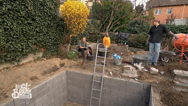 Der Senkgarten nimmt Form an