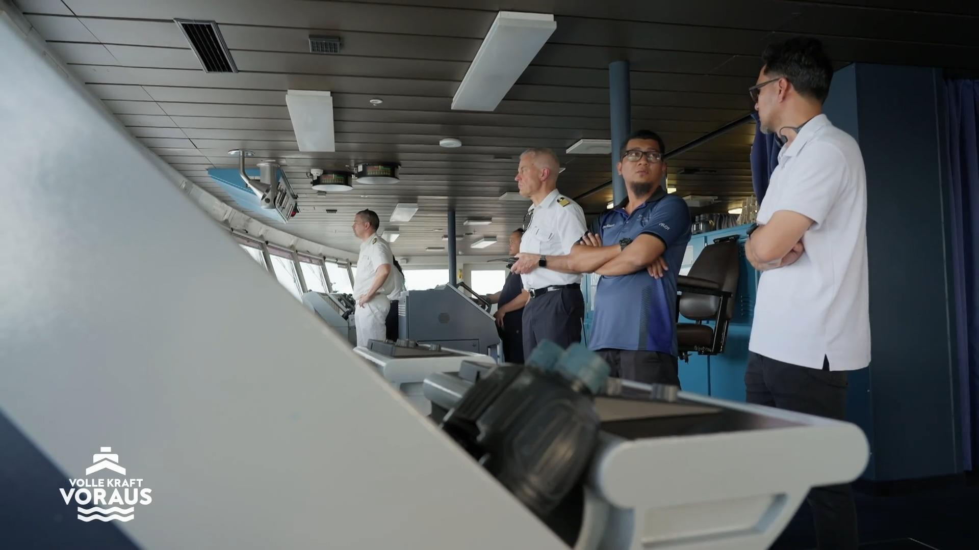 Das Kreuzfahrtschiff verlässt Brunei