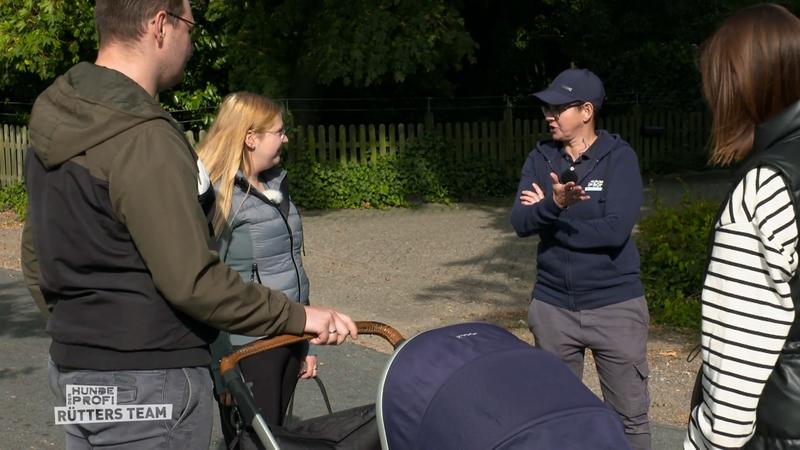 Hundetrainerin Melle macht den Test