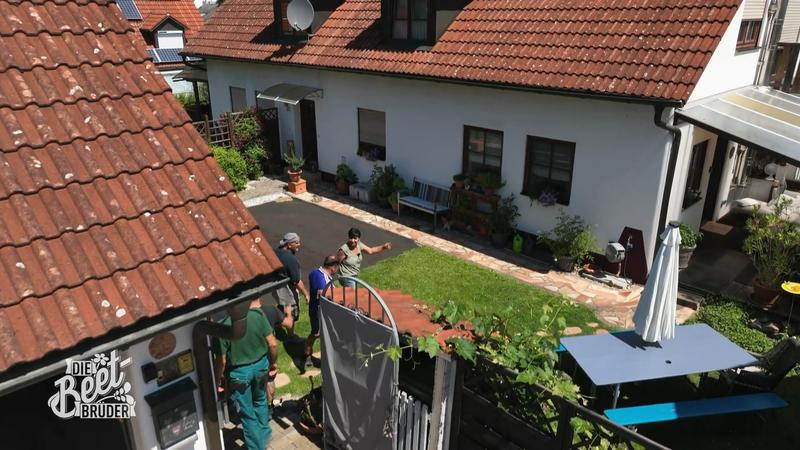 Iris wünscht sich einen neuen Pool