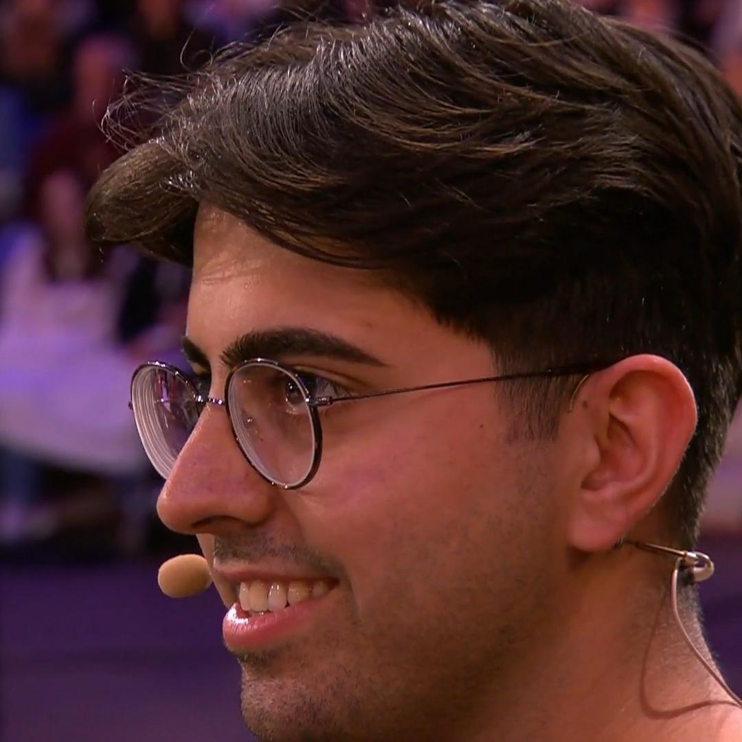 Howans Haare sorgen für Gesprächsstoff