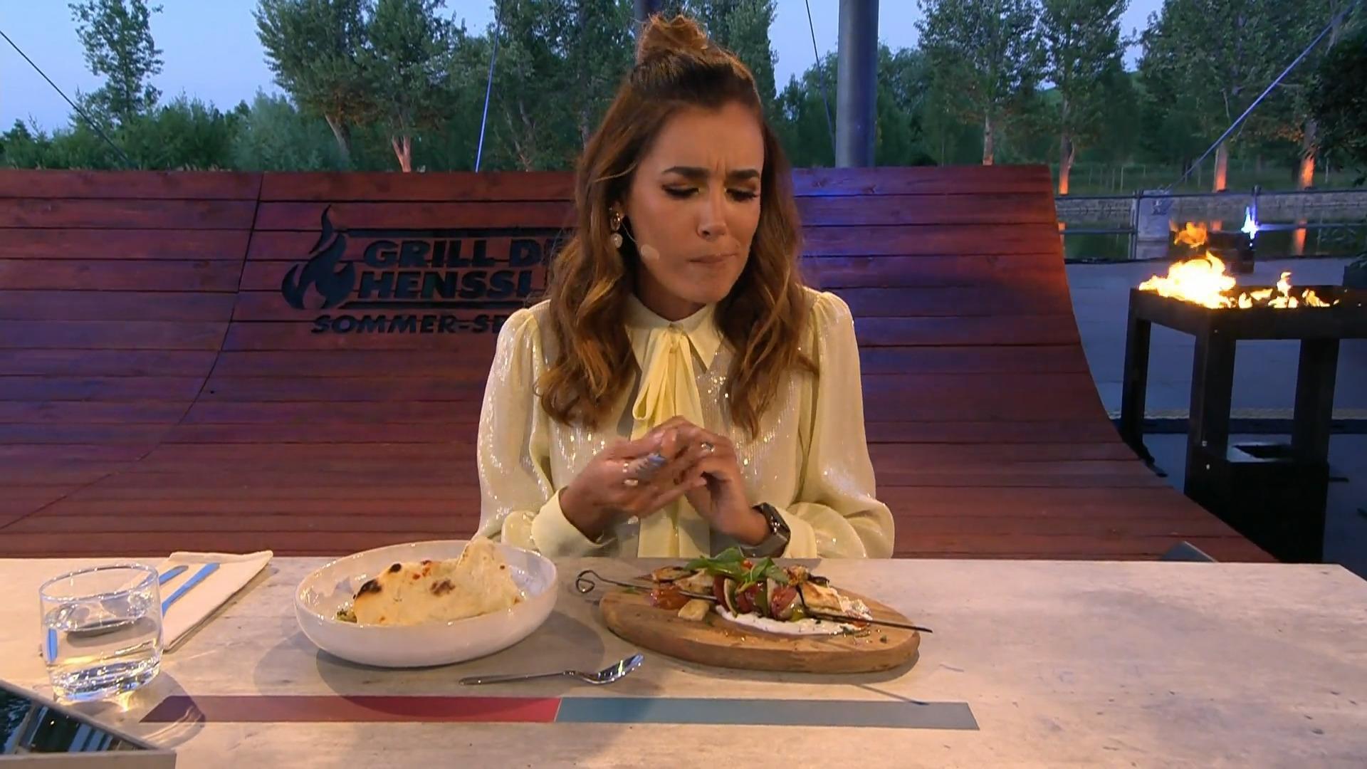 Sucuk-Kebab und Weißkohl-Kebab mit Pide