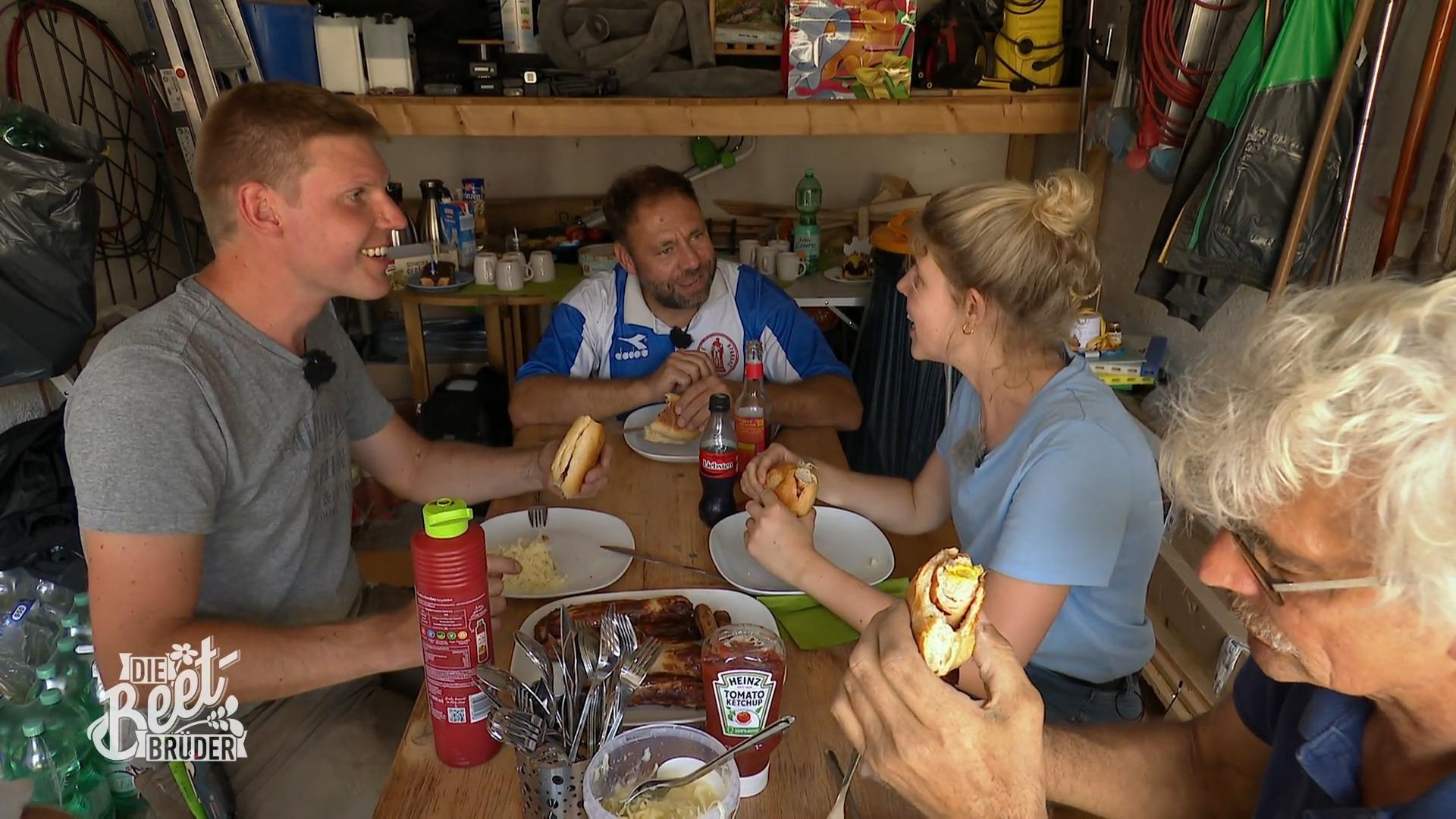 Grillwurst für die Beet-Brüder