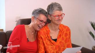 Die beiden BFFs erwartet ein unbeliebtes Motto