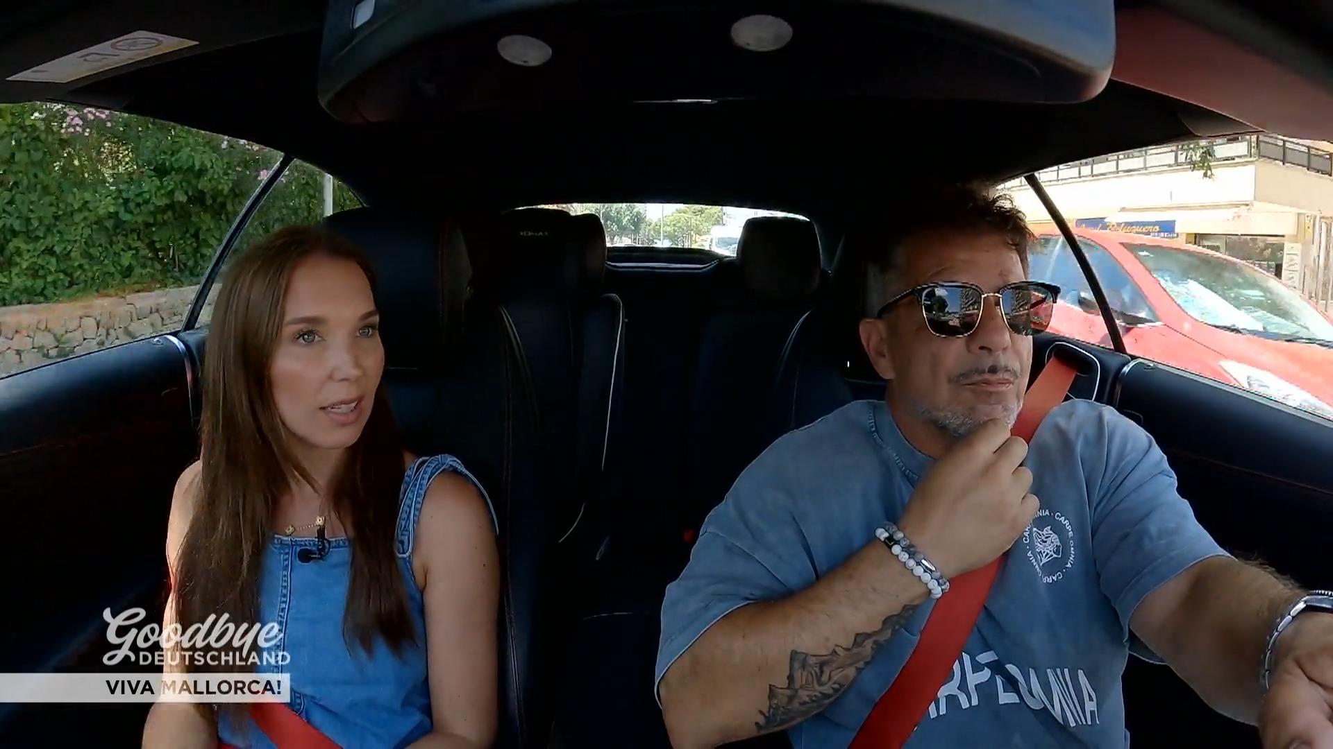 Tamara und Marco besichtigen ein Haus in Santa Ponsa