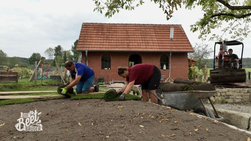 Meterweise Mauer und kein Ende in Sicht