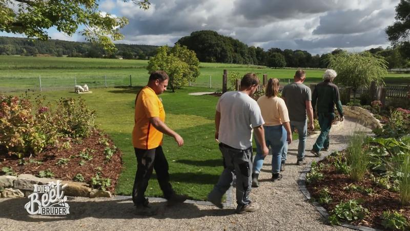 „Es ist wirklich was Besonderes“ – die Beet-Brüder präsentieren das fertige Gartenparadies
