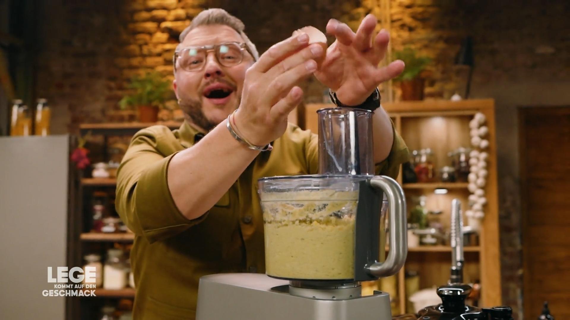 Sebastian Lege sucht den Chili-Crunch Sebastian Lege sucht den Chili-Crunch