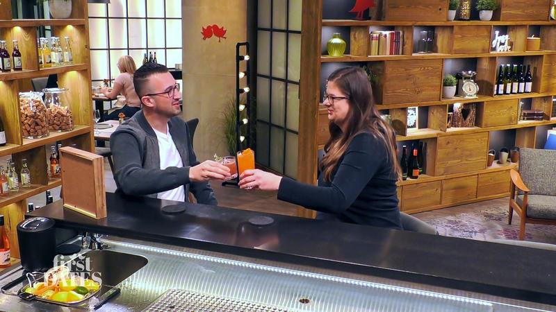 Dimitrij startet mit Elisabeth ins Date