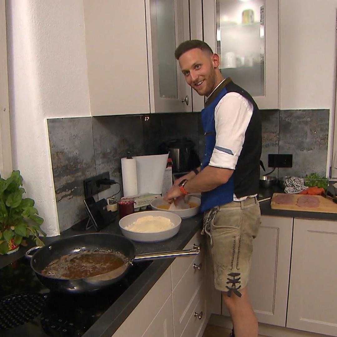 Die Gäste besichtigen Raphaels Panierstraße Die Gäste besichtigen Raphaels Panierstraße