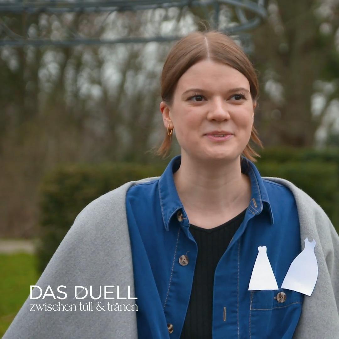 Olja und Jana fahren die Krallen aus Olja und Jana fahren die Krallen aus