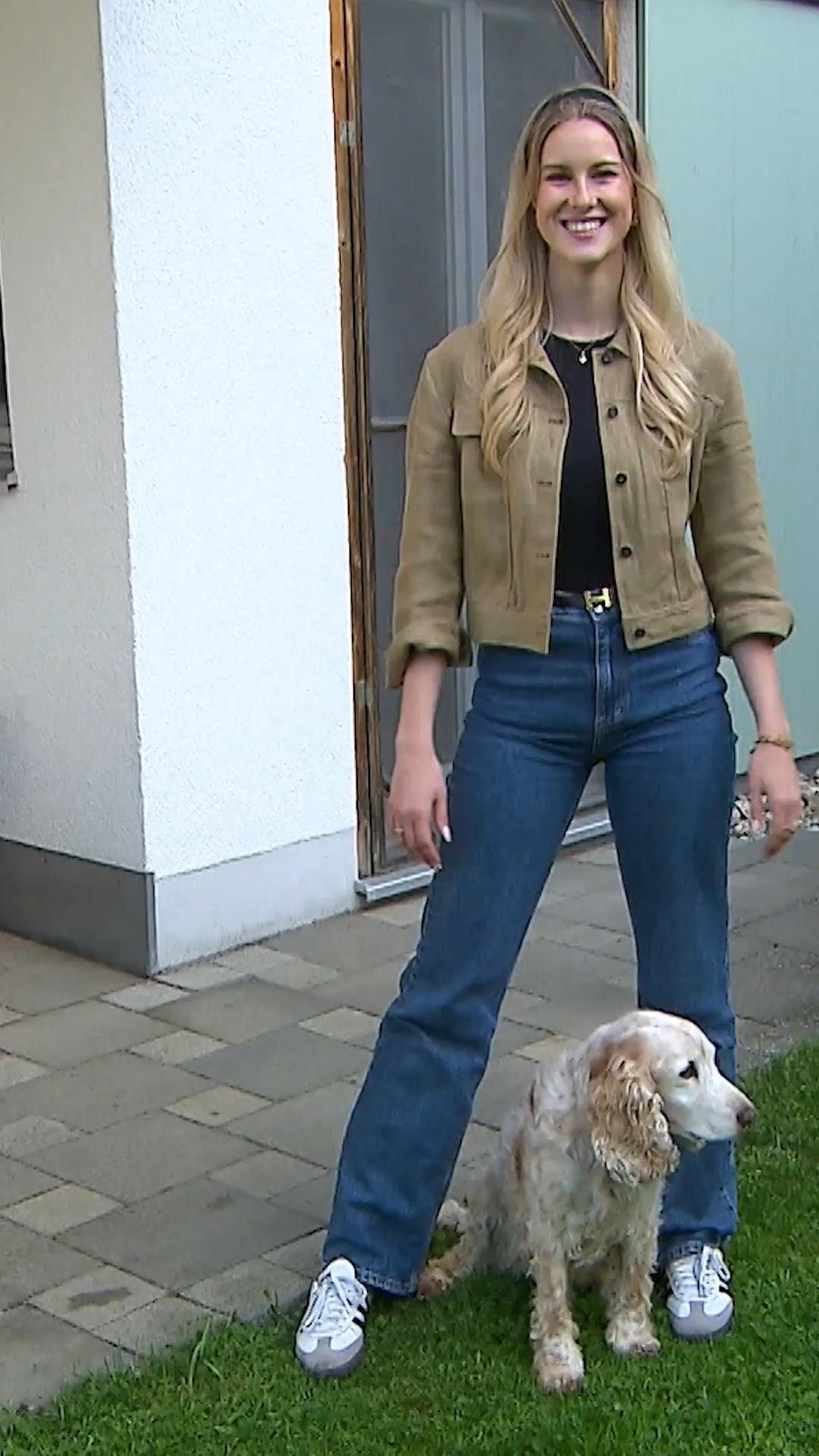 Sabrina überzeugt mit schlanker Silhouette und Schauspiel-Charme