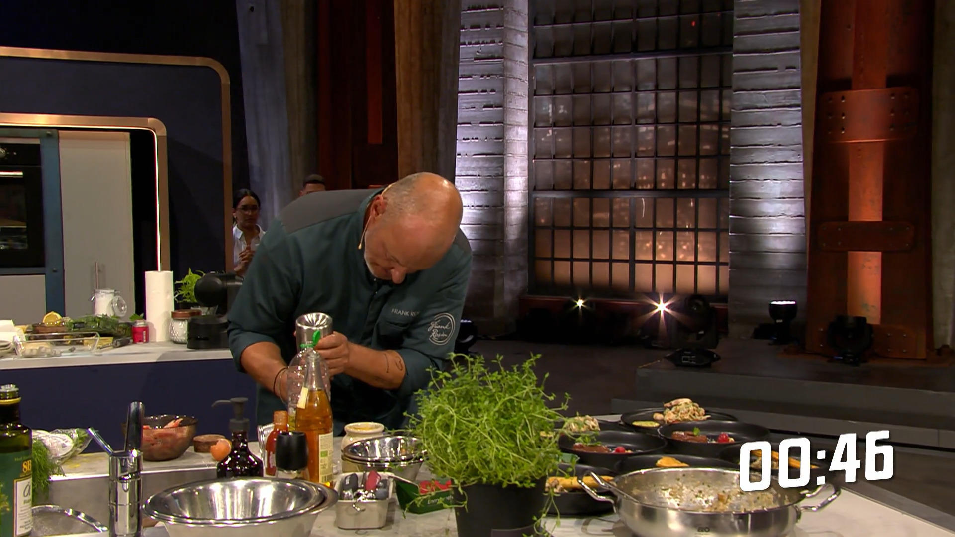 Letzte Stressmomente beim Anrichten