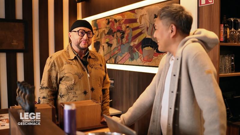 Lege auf den Spuren des Tonkatsu-Schnitzel