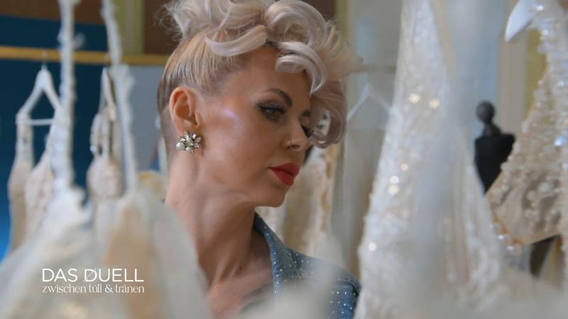 Die Ausstatterinnen sind gleich voll dabei