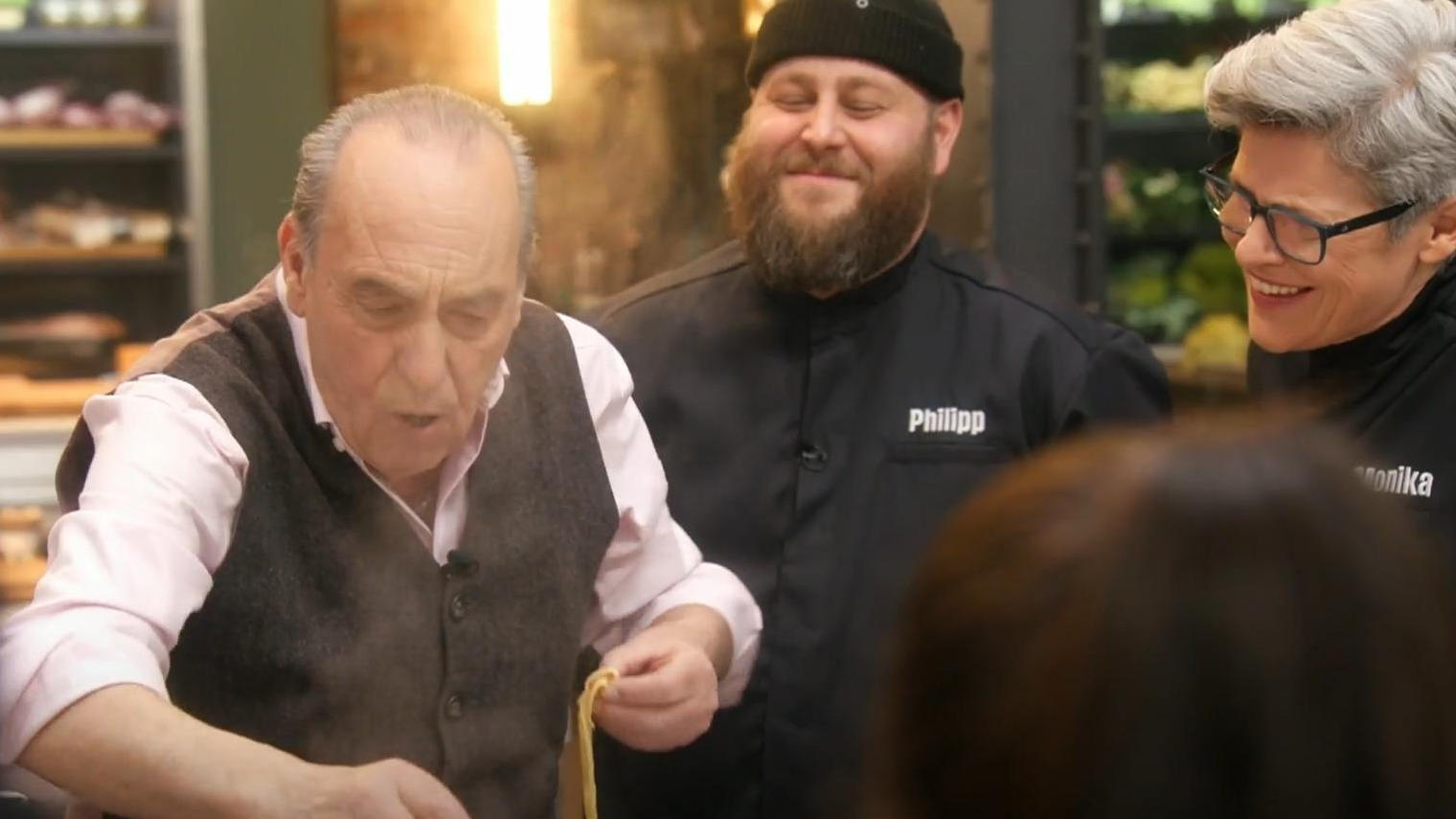 Gennaro zeigt den Meisterschülen, wie Liebe ins Gericht kommt