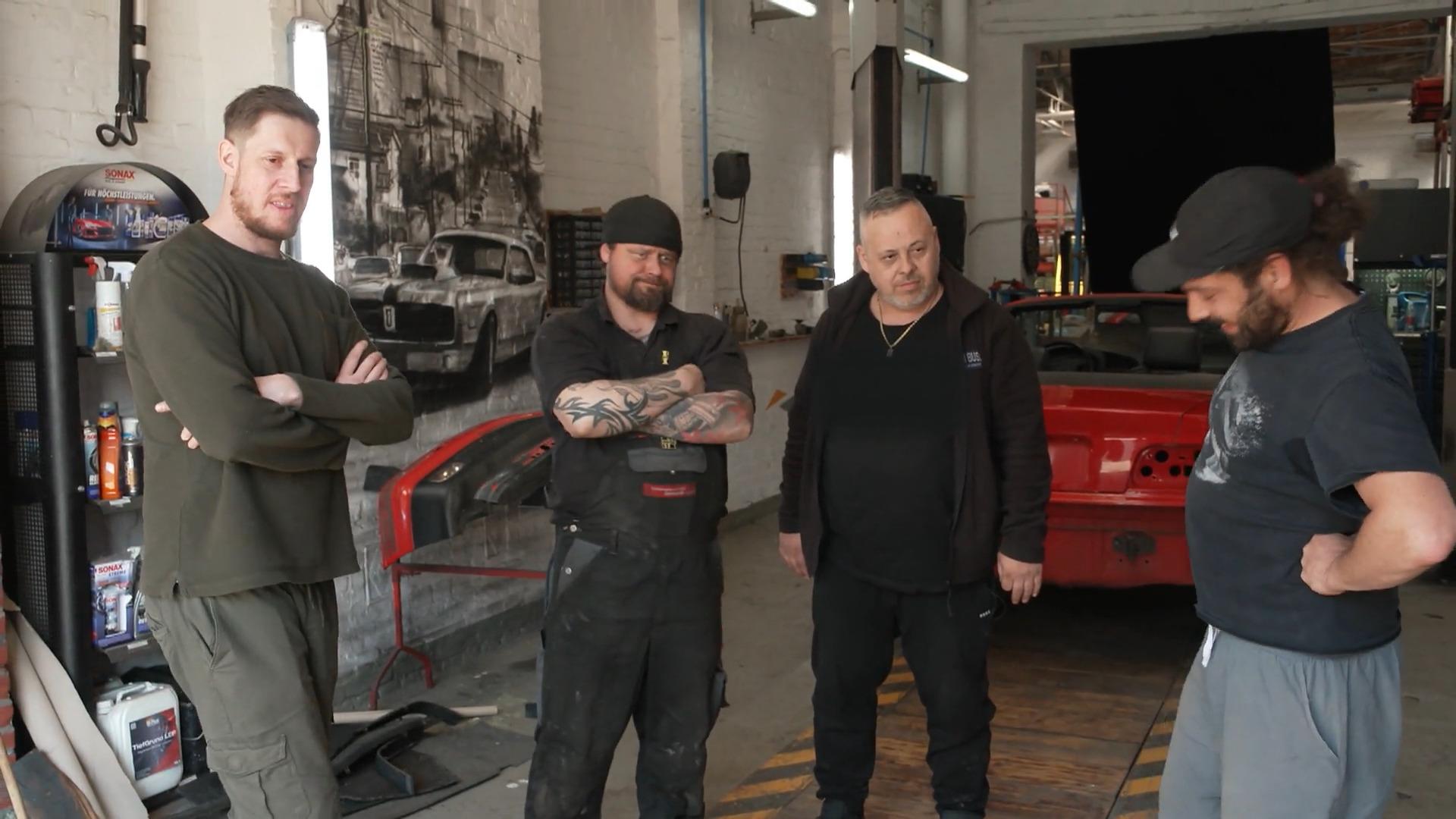 Timo schwärmt für alte BMW-Modelle