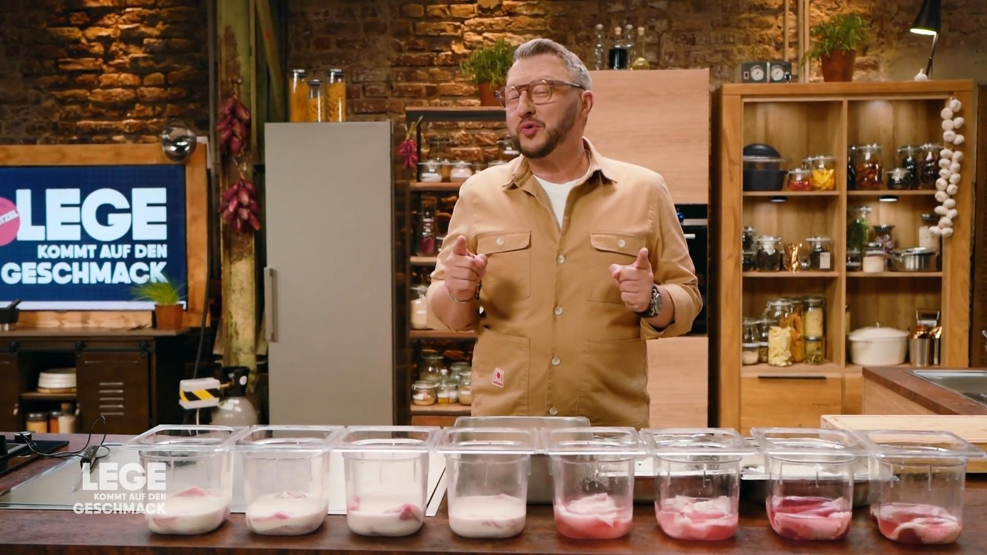 Sebastian Lege zeigt, warum das Paniermehl über den Crunch entscheidet