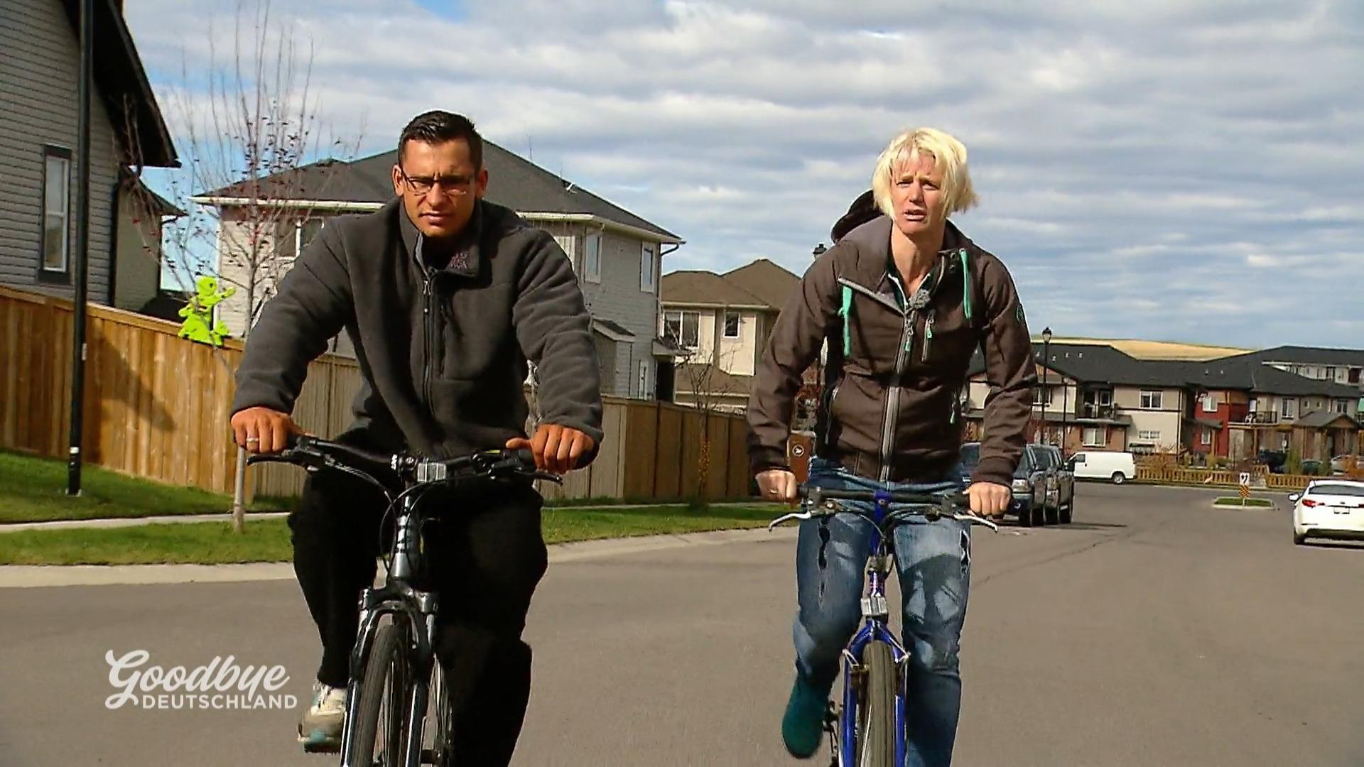 Wie haben sich Alex und Melanie eingelebt?