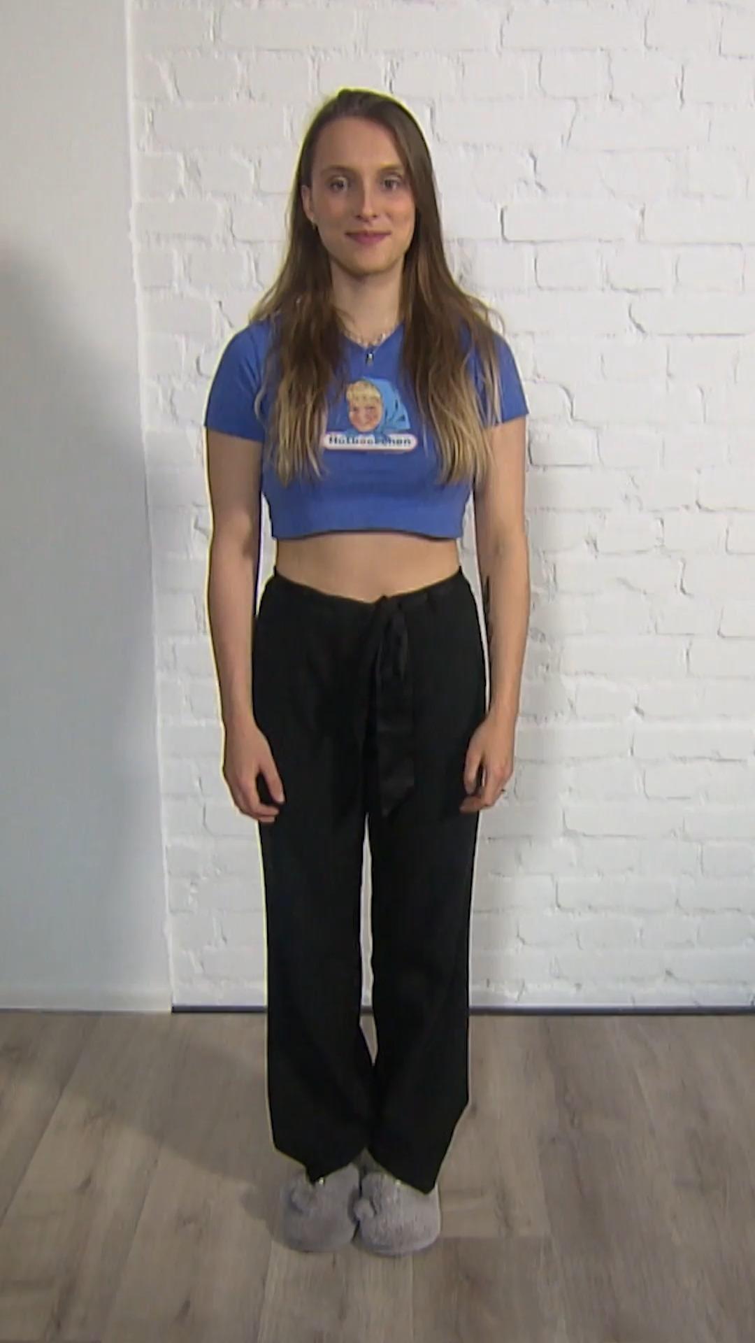 Lara stellt ihre Maße vor