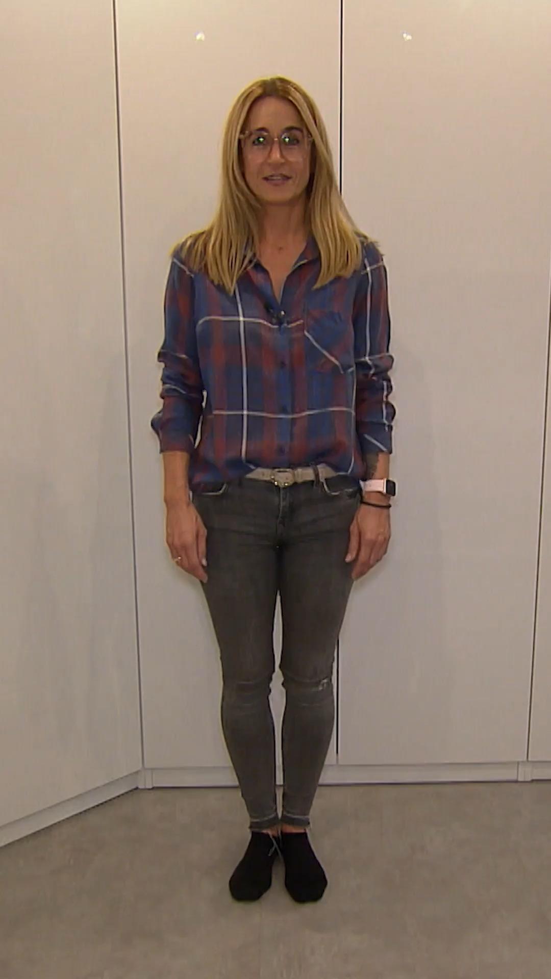 Tina präsentiert Guido ihre Daten im Stylecheck