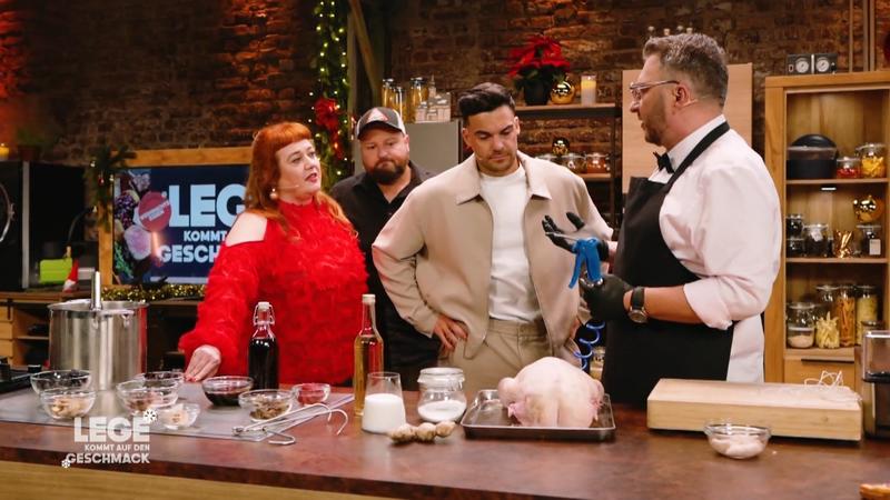 Lege nimmt die Gans genau unter die Lupe