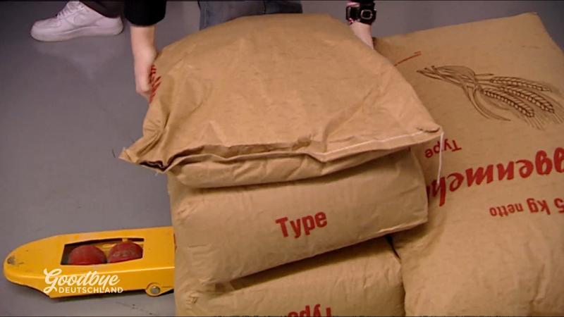 Mit 250 Kilo Heimat im Gepäck nach London