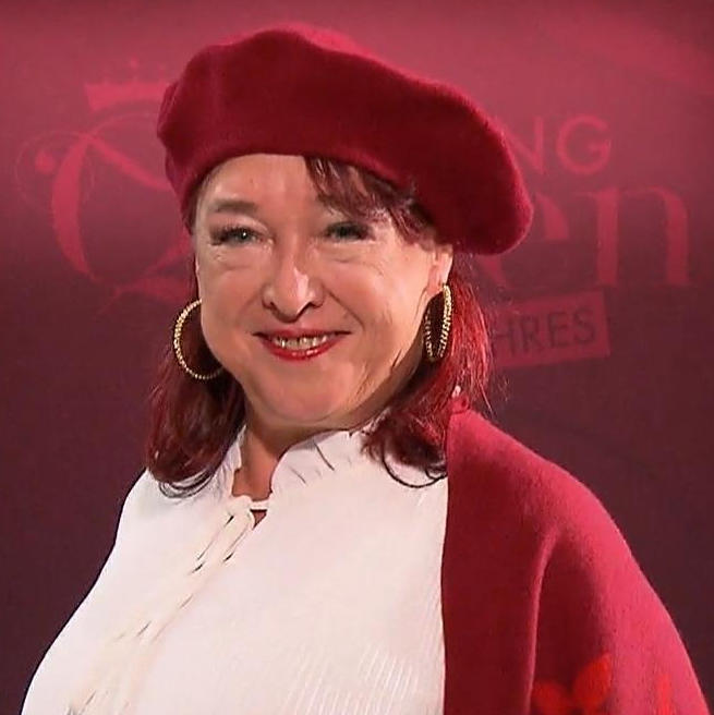 Dani setzt ihr It-Piece optimal in Szene