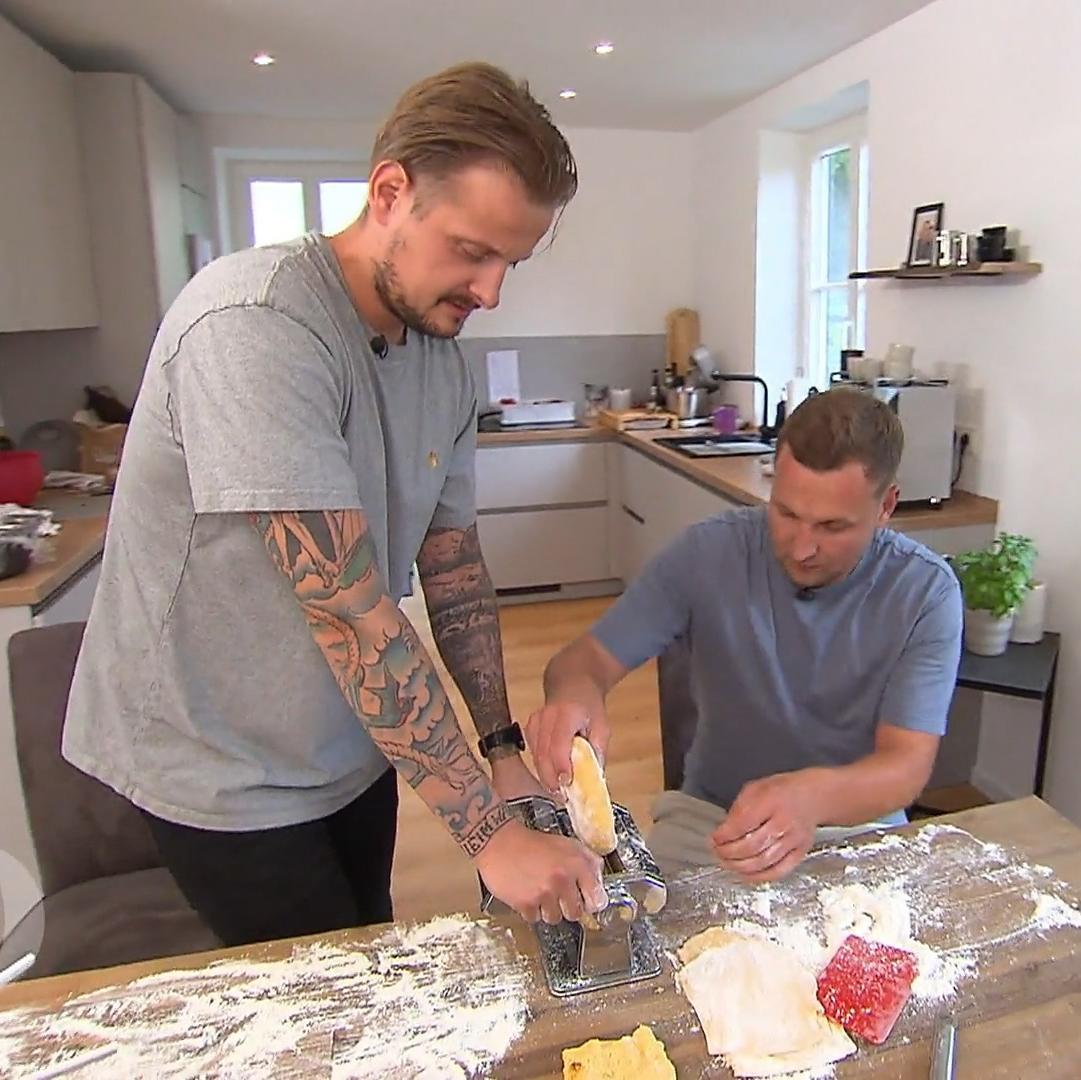 Mirkos Pastateig ist voller Löcher