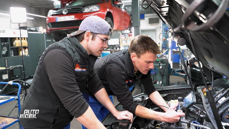 Das Team der Autodoktoren löst den Fall