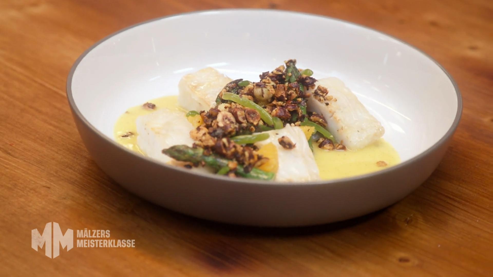 Jonas' Gericht: Loup de Mer mit Lardo, einer Orangen-Vanille-Buttersauce