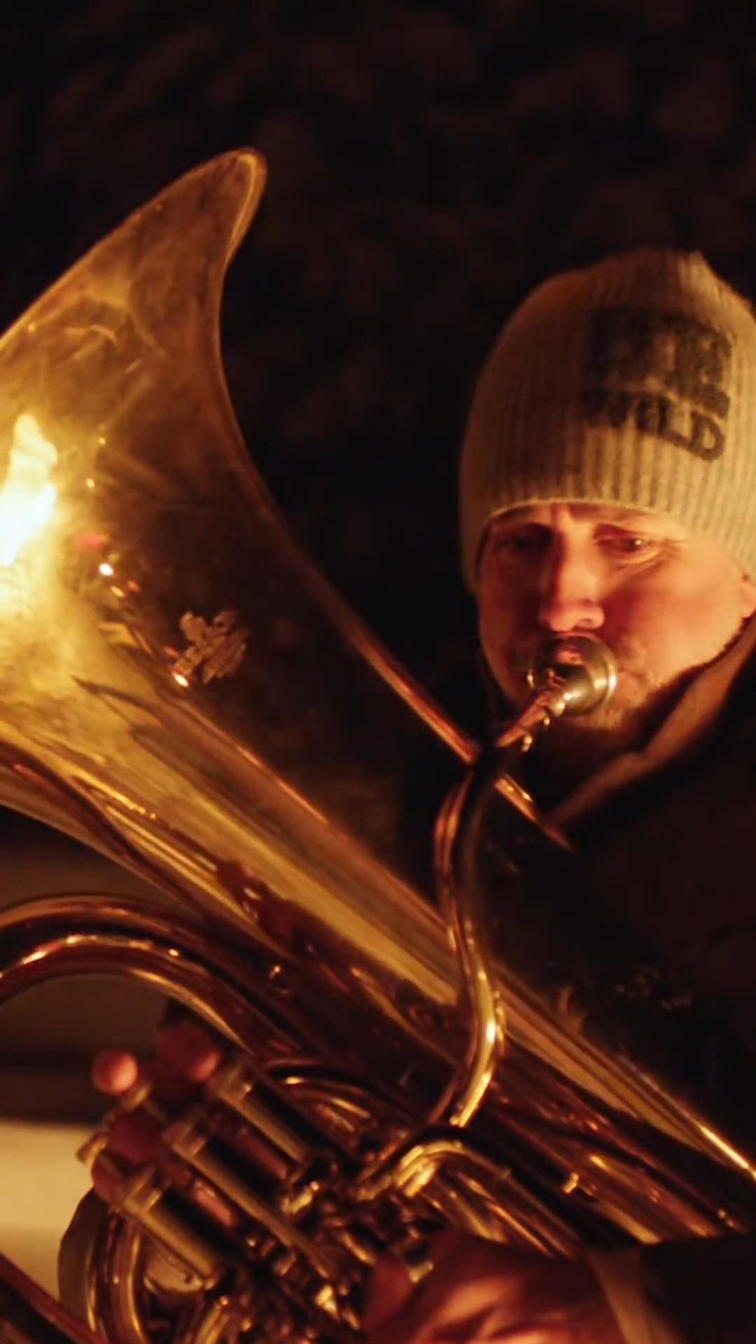 Roland Trettl spielt Posaune?