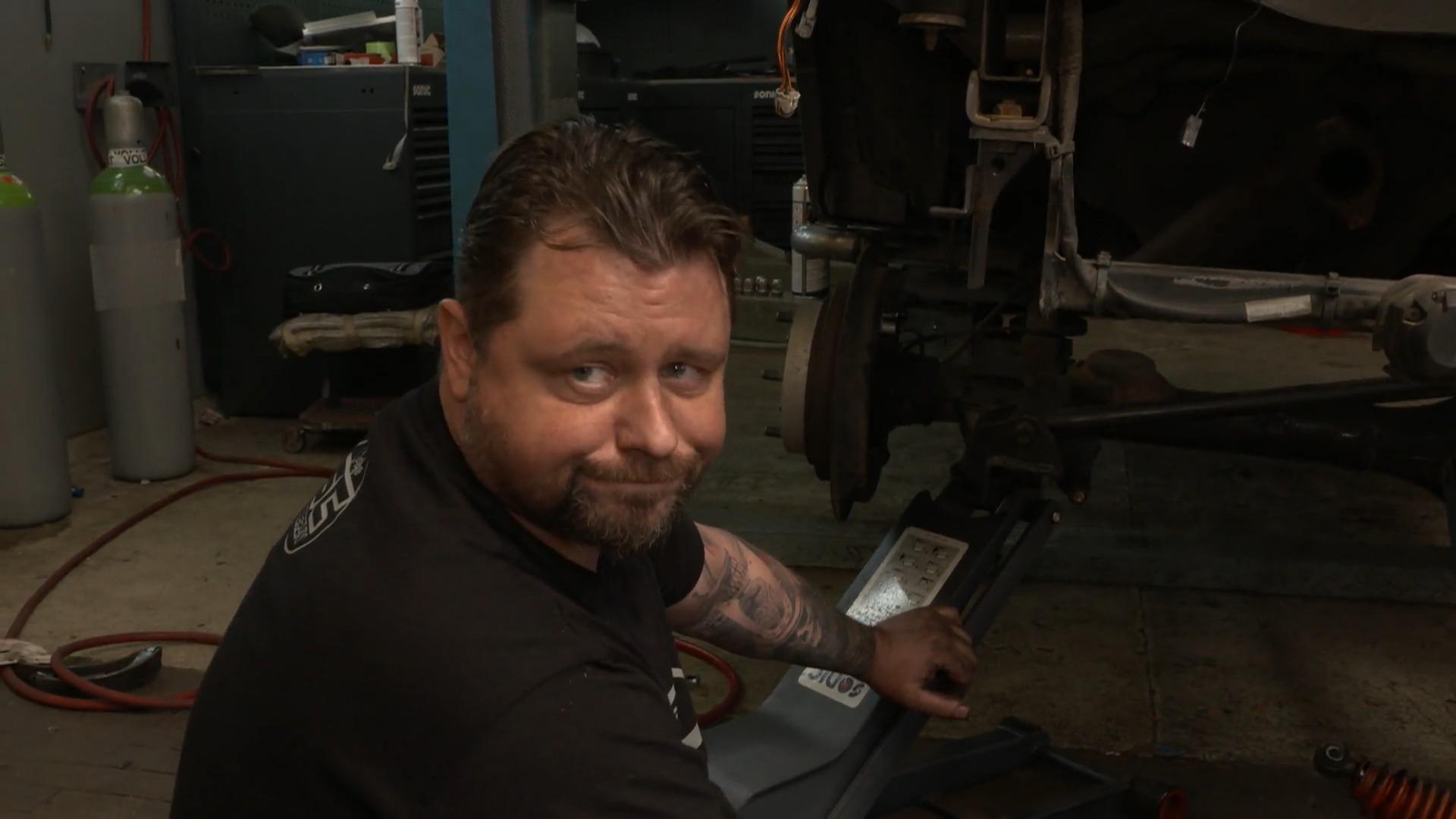 Schraube fest, Zeitplan wackelt